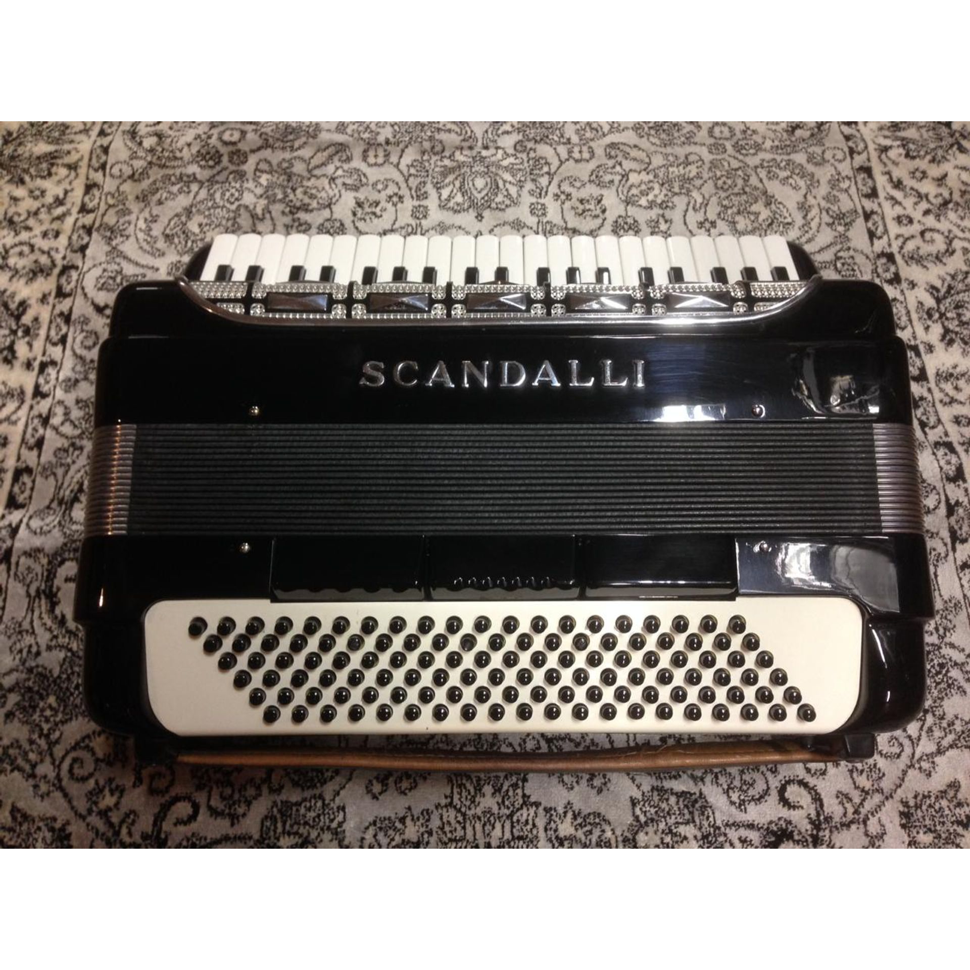 ACORDEON SCANDALLI 120BX TERÇA DE VOZ OITAVADA PRETA MADE IN ITALY