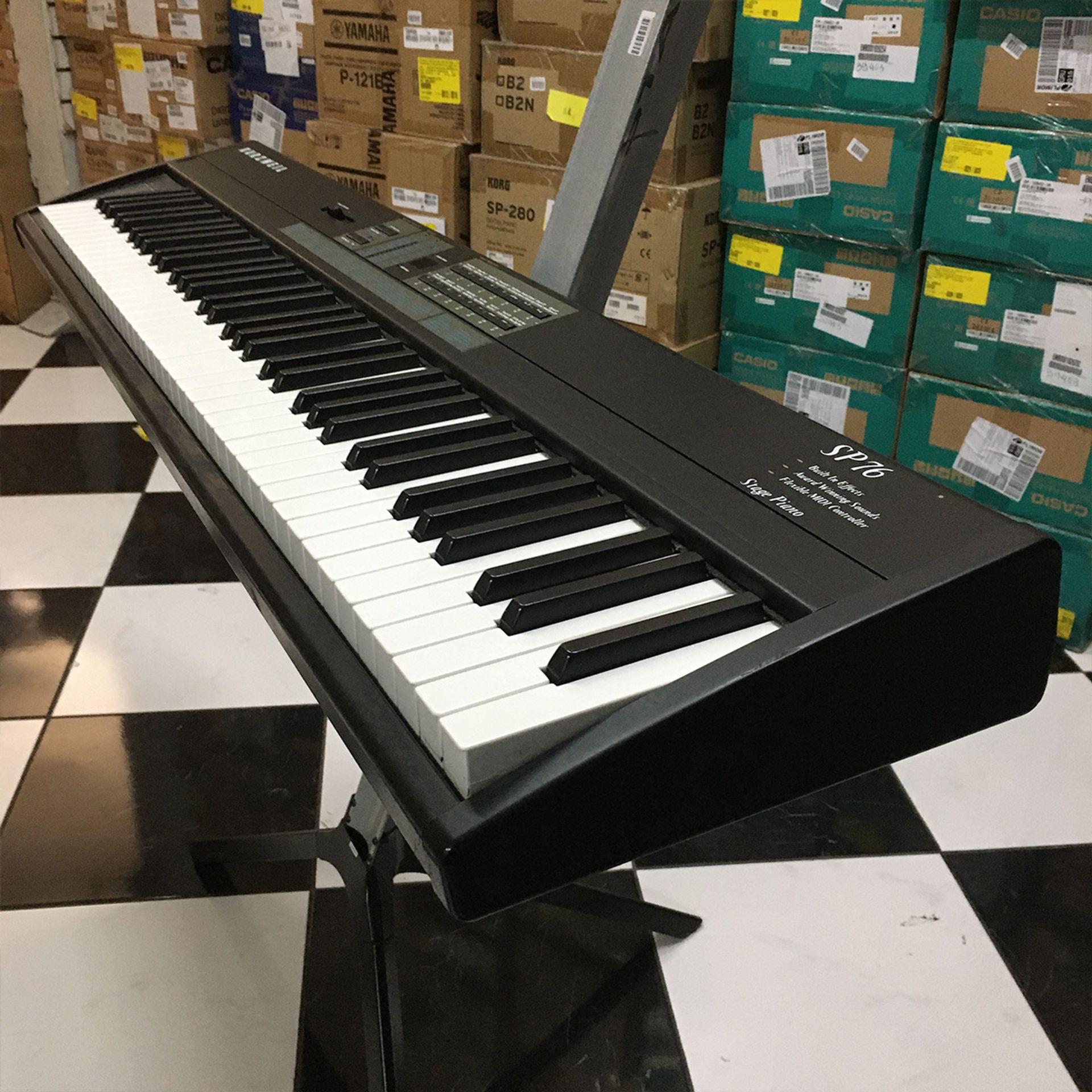 PIANO KURZWEIL SP 76 TECLAS USADO X5Music