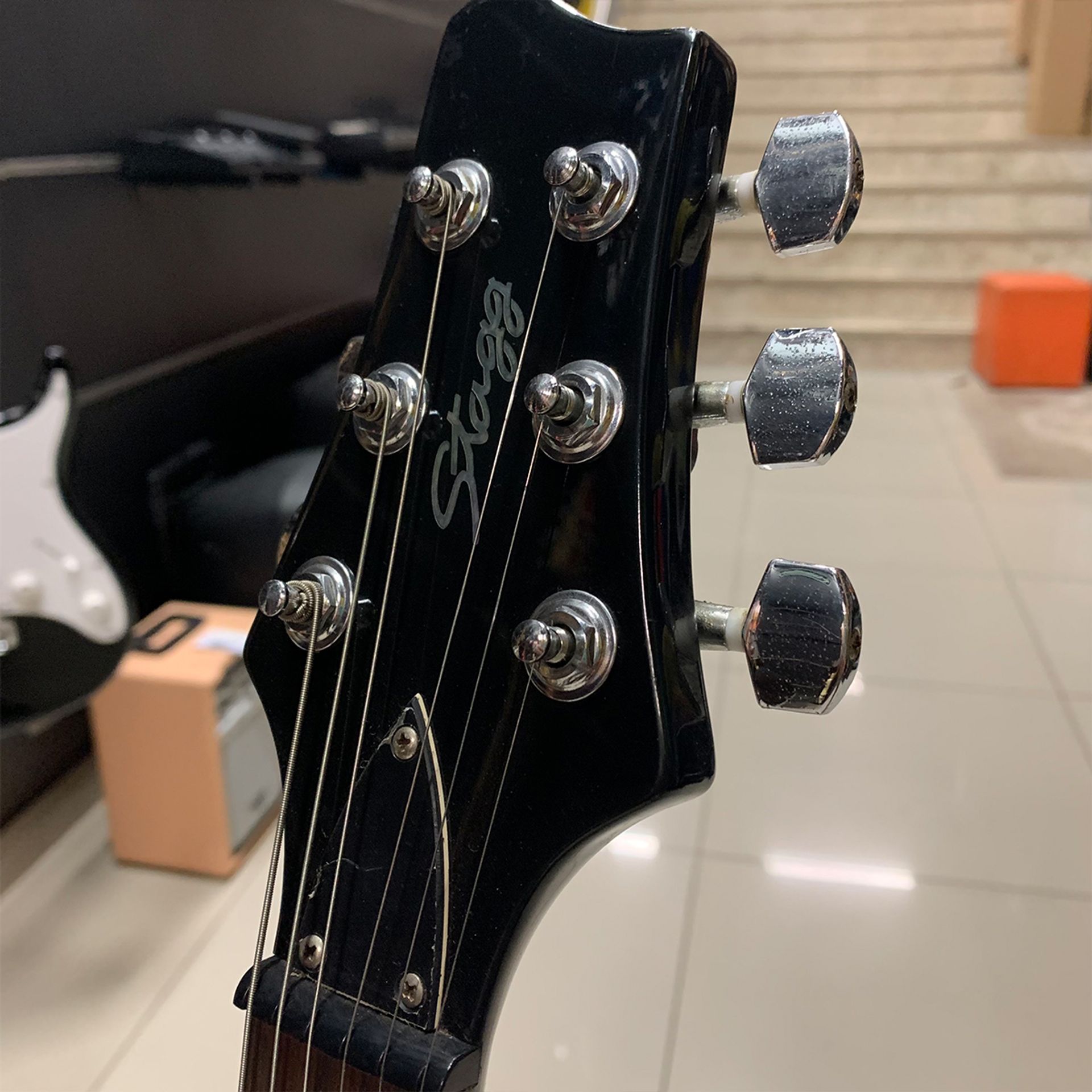 GUITARRA STAGG R500 AZUL USADO X5Music