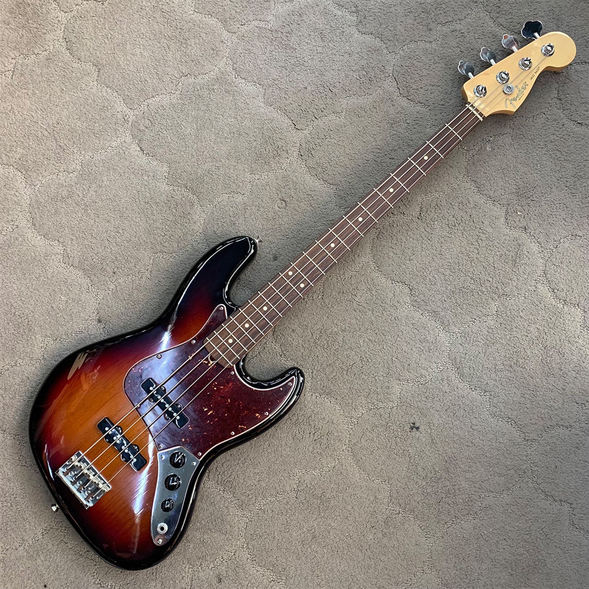 fender jazz bass usado